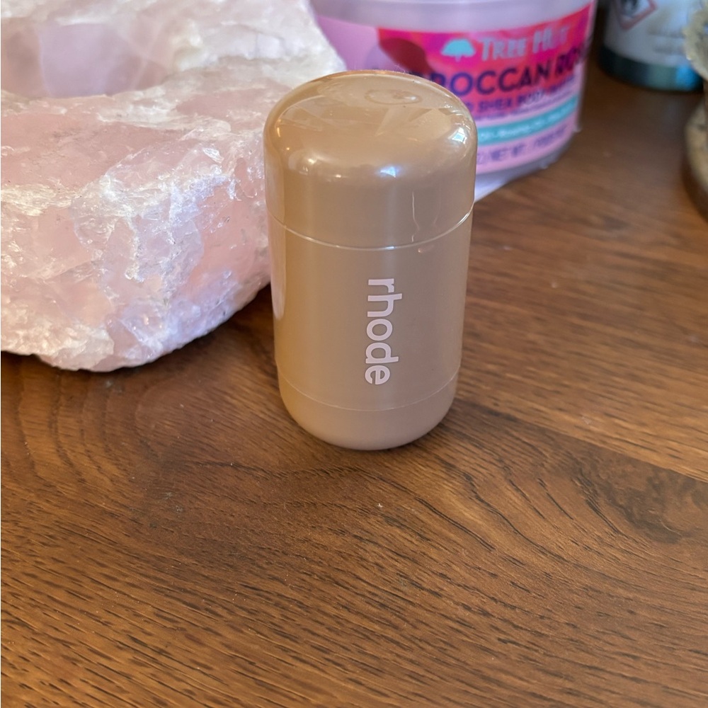 Rhode Pocket Blush in Toasted Teddy